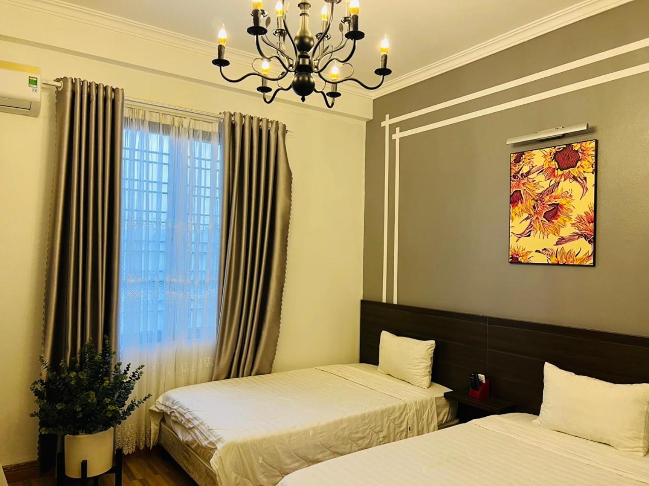 Moc Huong Hotel Phu Tho エクステリア 写真
